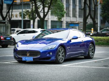 2017 Maserati Ghibli SQ4 Blue 1,695 Miles